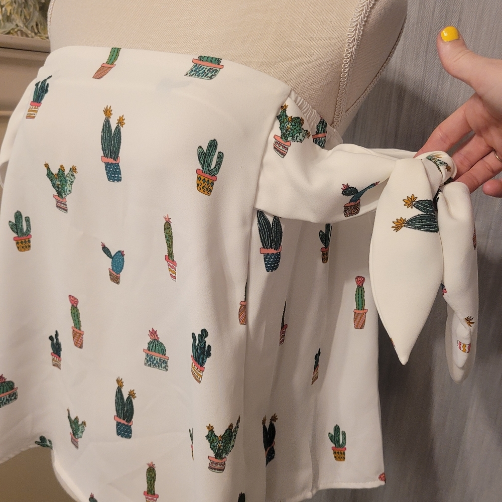 🆕️ boutique top cactus shoulder tie - Picture 2 of 5